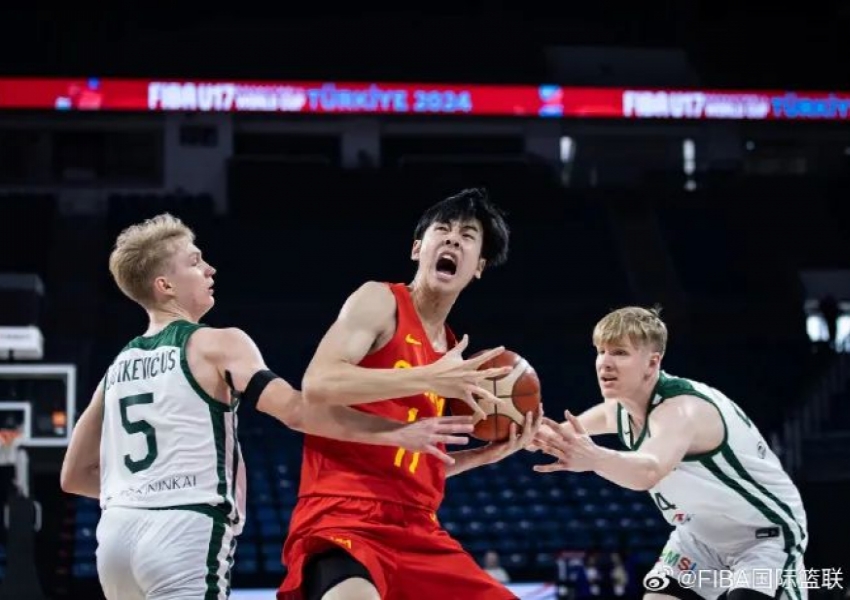 15 Shots for 24 Points! Defeating Serbia’s U18 Team! The Only Chinese Forward with NBA Potential…-2