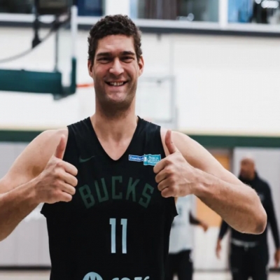 A First-Round Pick! Should Teams Take a Chance on 36-Year-Old Brook Lopez?