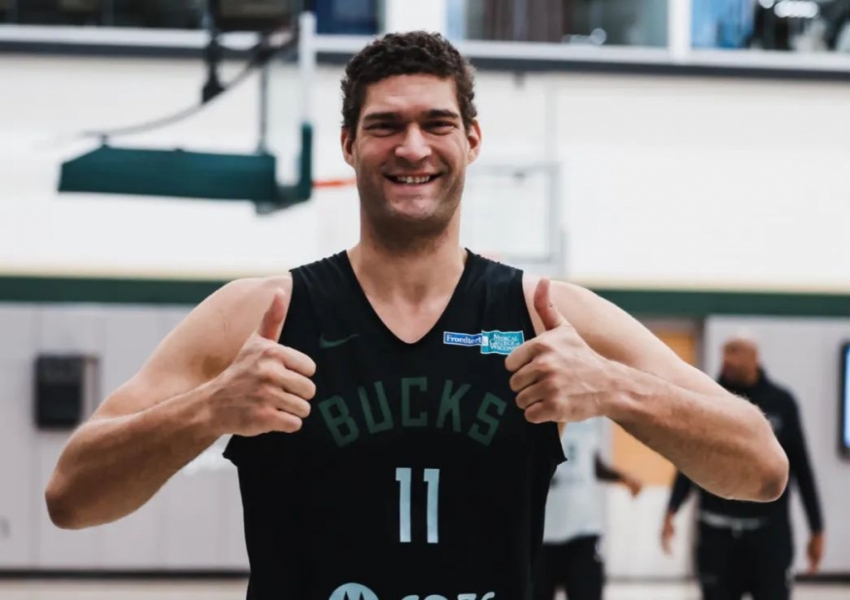 A First-Round Pick! Should Teams Take a Chance on 36-Year-Old Brook Lopez?-1