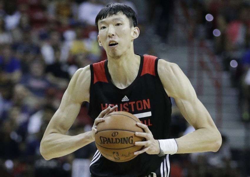 Remember Him? Modeled After Zhou Qi, Cut Twice in Five Months, and Now at 23, He's Facing an NBA Exit-1