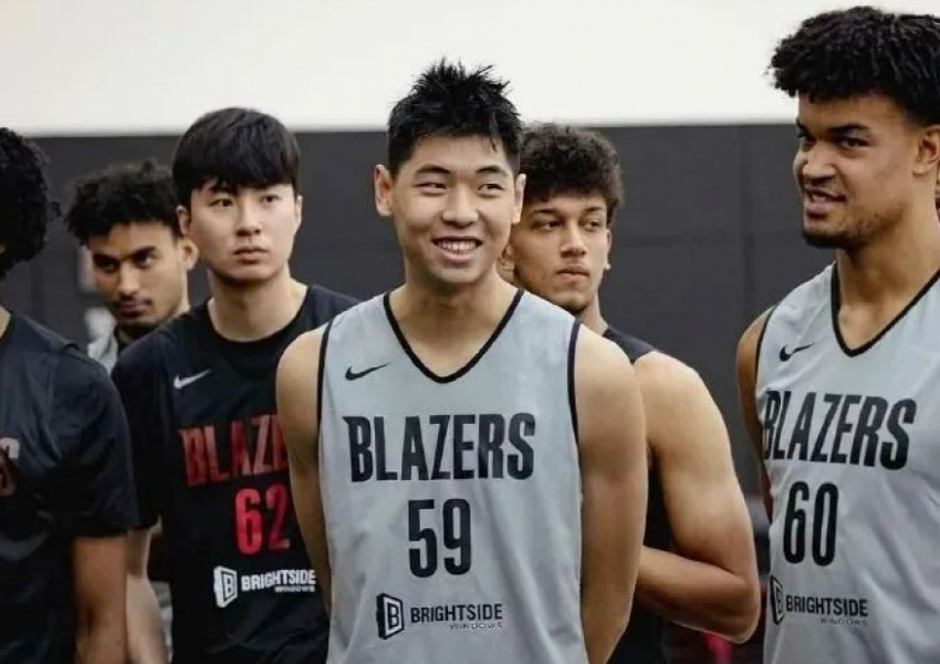 The Second Two-Way Contract for the Blazers! Cui Yongxi Fights Hard! Team China Deals with Intricacies...-2