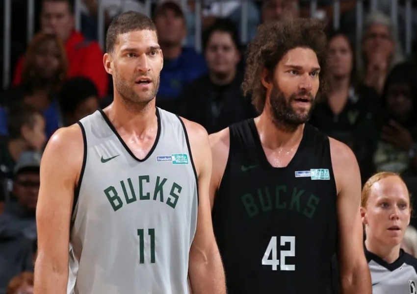 Career Countdown: Can 36-Year-Old Robin Lopez Find a New NBA Home?-1