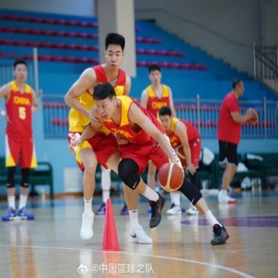 Yang Hansen Teams Up with Zhou Qi! China Men's Basketball Faces European Champions—Don't Underestimate Them!