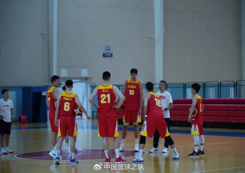 Yang Hansen Teams Up with Zhou Qi! China Men's Basketball Faces European Champions—Don't Underestimate Them!-0