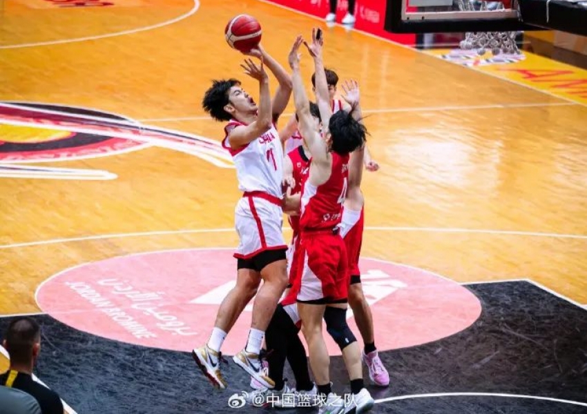 China Basketball Team's Buzzer-Beater Over Japan! Goodbye, Ding Yanyuhang—Another Forward on the Path to the NBA?-2