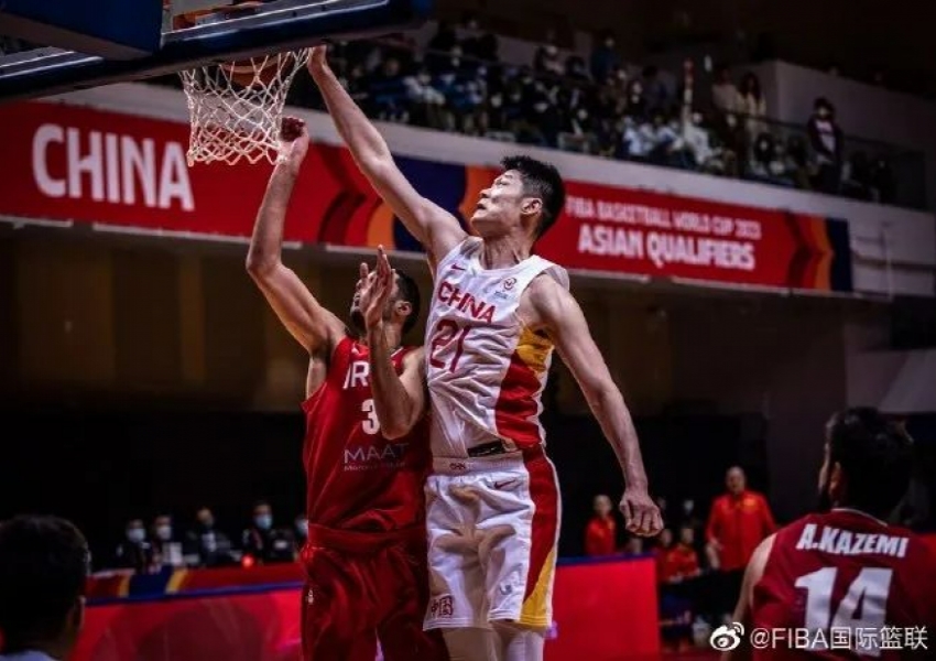 He’s Married! Hu Jinqiu Scores 42 Points and 22 Rebounds in Asian Qualifiers – Is He the Future of China’s Frontcourt?-2